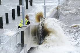 Hurricane ida is an intensifying tropical cyclone that is currently impacting western cuba and threatening the gulf coast of the united states. B Fklljdv2p8m