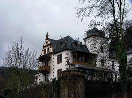 Lust-Schloss Seewiese steht zum Verkauf