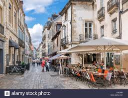 Nous avons découvert le centre historique de dijon en famille, en suivant le parcours de la chouette. Dijon Frankreich Stockfotos Und Bilder Kaufen Alamy