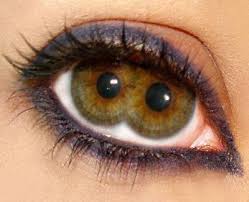 The Pupula Duplex Is A Medical Oddity That Is Characterized By Having Two Irises Pupils In Each Eyeball Pupula Duplex Is Lati Weird Pictures Cool Eyes Strange