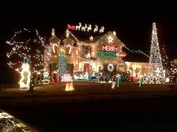 In Search Of Clark Griswold S House Outdoor Christmas Christmas Lights Christmas Time