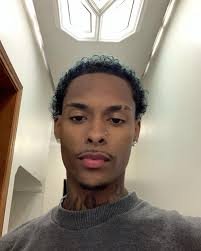 𝓓𝓻𝓮𝔀 𝓟𝓸𝔀𝓮𝓻𝓼(@drewpowers_) • Instagram写真と動画