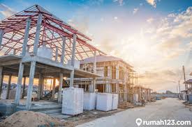 Model tangga rumah tingkat terbaru ~ memiliki hunian dengan dua lantai akan membutuhkan akses yang mudah dan aman untuk membuat mobilitas anda bersama keluarga menjadi lebih mudah. 12 Kelebihan Kekurangan Atap Baja Ringan Untuk Rumah Kekinian Rumah123 Com