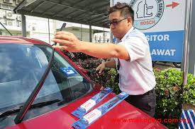 Kita fokuskan pada bahagian engine : 4 Jenis Penyelenggaraan Kereta Yang Boleh Dibuat Sendiri Di Rumah Mekanika