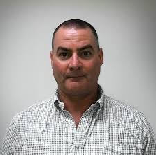 Dan Estabrook's Instagram, Twitter & Facebook