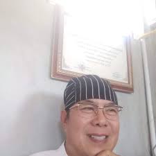 Caprese pasta salad with burrata cheese,cherry tomatoes, shallots olive oil  , balsamic vinegar and fresh basil 🌿