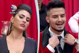 Acest articol a fost marcat de gikü în iulie 2020 ca nerespectând politica de notabilitate. Cine Este Giovanni TatÄƒl Lui Nicos De La Puterea Dragostei Kfetele