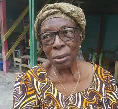 Sarah Lobe's Instagram, Twitter & Facebook