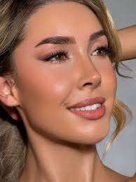 Lisa Stecker Luxury bridal Make-up Artist & Coach for Artists