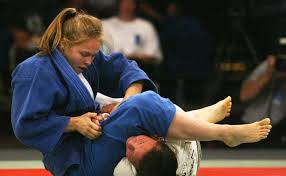 「ronda rousey」的圖片搜尋結果