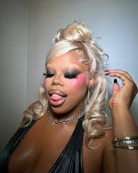 Doll Factory 🖤 Glam for my stunning @easybreezybeautifulsummregirl Nails  by @nailjennetix Hair by @stylesbyad_ #tampa #tampamakeupartist  #tampamakeup #orlando #miami #miamimakeupartist #celebritymakeupartist  #celebritymakeup