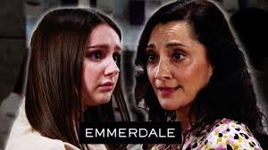 Christine Hornsby's Instagram, Twitter & Facebook