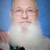 Kenneth Casner's Instagram, Twitter & Facebook