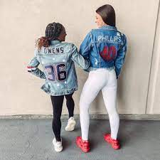 Simone arianne biles is an american artistic gymnast. Simone Biles Wears Jean Jacket With Boyfriend Jonathan Owens Name In Sweet Snap People Com