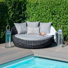 Maze Rattan Garden Furniture Amore Grey Daybed Amore Daybed Furniture Garden Amore Daybed Daybedamo Rattan Garden Furniture Maze Rattan Outdoor Daybed