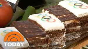 All i want for christmas is tom cruise's cake. Adriana Lima Alessandra Ambrosio Dish Up Brazilian Fish Stew Coconut Cake Today Youtube