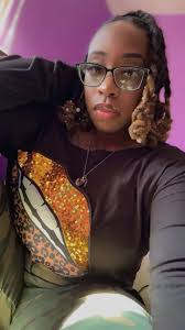 Good Morning💜 no one under the age of 34, no “THUGS” or “YNs” and have up  to date pics of self.