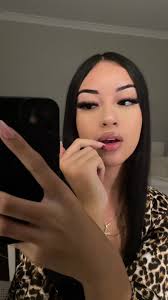 Emily Withers (@lilnutsacky)