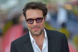Jul 05, 2021 · retrouvez le programme tv complet et gratuit de bouygues du lundi 5 juillet 2021 de la soirée chaine par chaine. Nicolas Bedos S Affiche Pour La Premiere Fois Avec Pauline Desmonts Sa Nouvelle Compagne