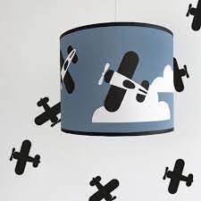 lamp vliegtuigen en wolken in jeans blauw kinderkamer annidesign in 2020 lampen blauwe kinderkamers kinderkamer