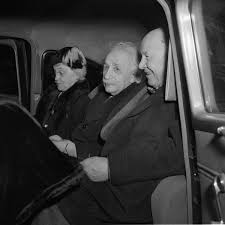 Albert einstein's name is synonymous with extremely high levels of intelligence. Albert Einstein A Twitter This Was Minutes Before The Famous Photo Of Einstein Sticking His Tongue Out Was Taken Throwbackthursday