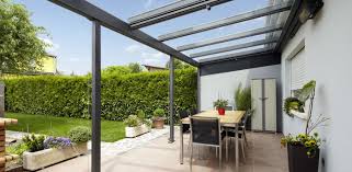 La moderna struttura dell'hotel pergola, situata nel cuore del basso veronese, a s. Pergolas At Veranda