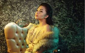 Ariel tatum, anak dari pasangan rico valentino murry dan tatum mathilda, mengawali kariernya sebagai model iklan mobil isuzu panther pada saat berumur 10 tahun. Ariel Tatum Dipuji Seksi Dari Lahir Tanpa Perlu Buka Baju