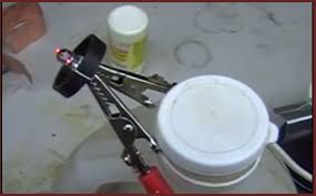 6 plastic bottles of 1 liter filled with water 60 grams of copper sulphate 6 copper metal strips ($3.95 each on unitednuclear.com) 60 grams of zinc sulphate 6 zinc metal strips ($3.95 each on. Video Make A Simple Low Power Battery With Salt Water For Emergency Use Brilliant Diy