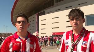 La afición rojiblanca desea una tarde de gloria en el Metropolitano ante el Real Madrid