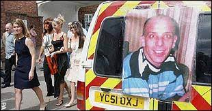 Discover mark hobson's biography, age, height, physical stats, dating/affairs mark richard hobson (born 2 september 1969) is a british spree killer who killed four people in north yorkshire, england in july 2004. There S No Hiding Place Police Tell Murder Suspect
