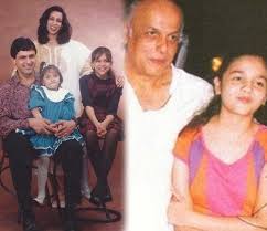 Deepika Padukone Alia Bhatt Unseen Pictures Of Bollywood Stars With Parents Bollywood Stars Bollywood Alia Bhatt