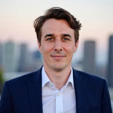 We all knew at the time it was a pretty ugly building. But Groupon 's Swan  Lane office, in the early 2010s, was the most buzzing and exciting office  environment I've had