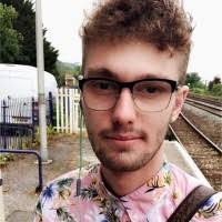 Sam Shenton's Instagram, Twitter & Facebook