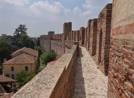 Die billigste ist per bus und kostet 25€. Stadtmauer Von Cittadella Provinz Padua Venetien Italien Stock Photo Adobe Stock