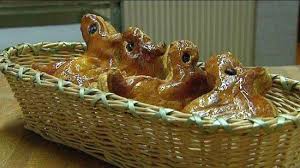 Tradition Normande Des Aguignettes De Noa L A L A Piphanie Wicker Laundry Basket Laundry Basket Laundry Organization