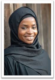 Sad but smiling? How the combination of happy victim images and sad message  appeals increase prosocial behavior