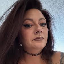 What tattoo shop will double pierce my 13-year-old daughter's ears in  Spring Hill, FL?