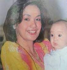 Check spelling or type a new query. S Porean Cosmetic Doctor Guesses What Plastic Surgery Rosmah Mansor Had Done Mothership Sg News From Singapore Asia And Around The World
