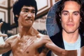 La maldición de Bruce Lee y su hijo Brandon: muertos mientras filmaban  películas, con 20 años