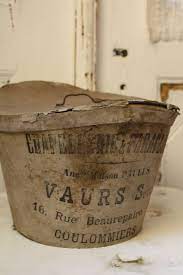 Jolie Boite A Chapeaux K T E H Vintage Hat Boxes Vintage Box Hat Boxes