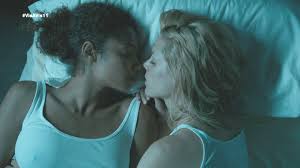 Macarena sufre un bloqueo al mantener relaciones con Rizos