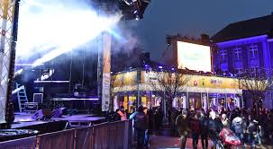 Life insurance is something most people have at least heard of, but not everyone understands who should get it and what it's actually for. C Est Parti Pour L Edition 2018 De Viva For Life Depuis La Grand Place De Nivelles Bx1