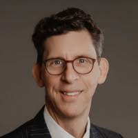 Phillip Palmer's Instagram, Twitter & Facebook