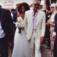 Tajer cerimonia 25 anno matrimonio / vestito per 25 anni di matrimonio.tailleur donna per cerimonia abiti donna abiti da cerimonia alta i 25 anni di matrimonio sono un traguardo importantissimo, in cui nulla dev'essere lasciato al caso: Tutti I Matrimoni Celebri Delle Celebrity Amica Foto 52
