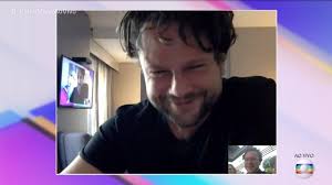 É irmão do também ator selton mello. Globo Recebe Um Ultimato De Selton Mello Que Quer Inovar Na Carreira Ao Lado De Danton Mello