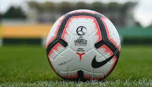 Un ballon baptisé 'uniforia', la contraction des mots 'unité' et 'euphorie', un joli résumé de ce que le tournoi promet. Uefa L Euro U17 2021 Annule