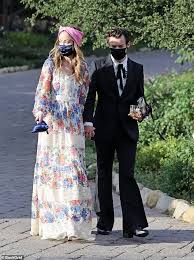 The star posted a tribute to the former one direction singer amid social media rumours and tabloid speculation that they are in a relationship. Olivia Wilde And Harry Styles Romance Comes As No Surprise After Jason Sudeikis Split Fr24 News English