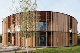 Freiburg Town Hall Ingenhoven Architects Arch2o Com Circular Buildings Facade Architecture Architecture