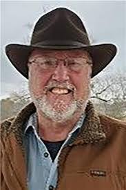 Leslie Swope's Instagram, Twitter & Facebook