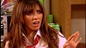 Это история о группе подростков, живущих в интернате для детей очень богатых и влиятельных людей. Los 9 Peores Berrinches De Anahi Como Mia Colucci En Rebelde Vix